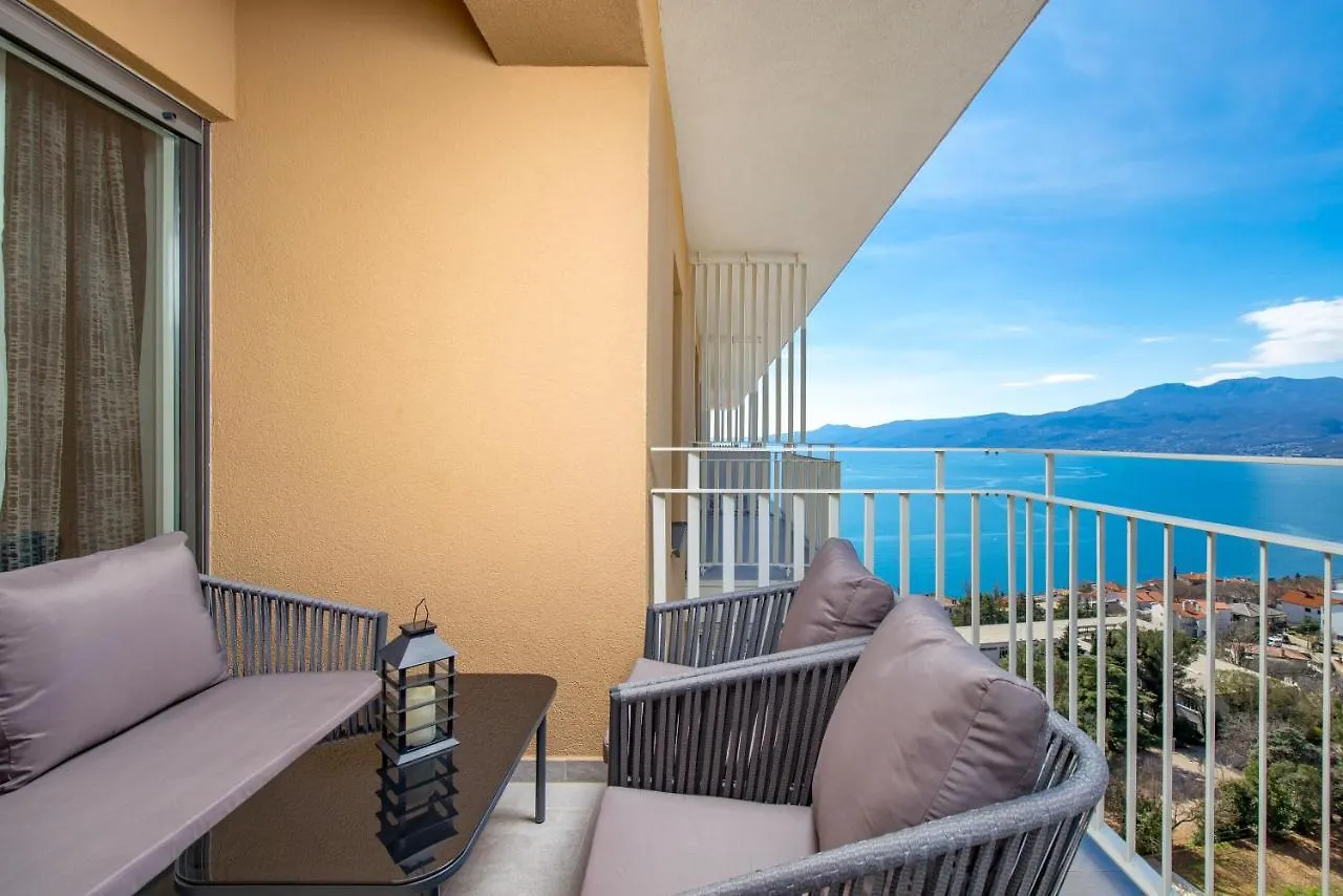 Apartment Apartman Flos Maris Rijeka