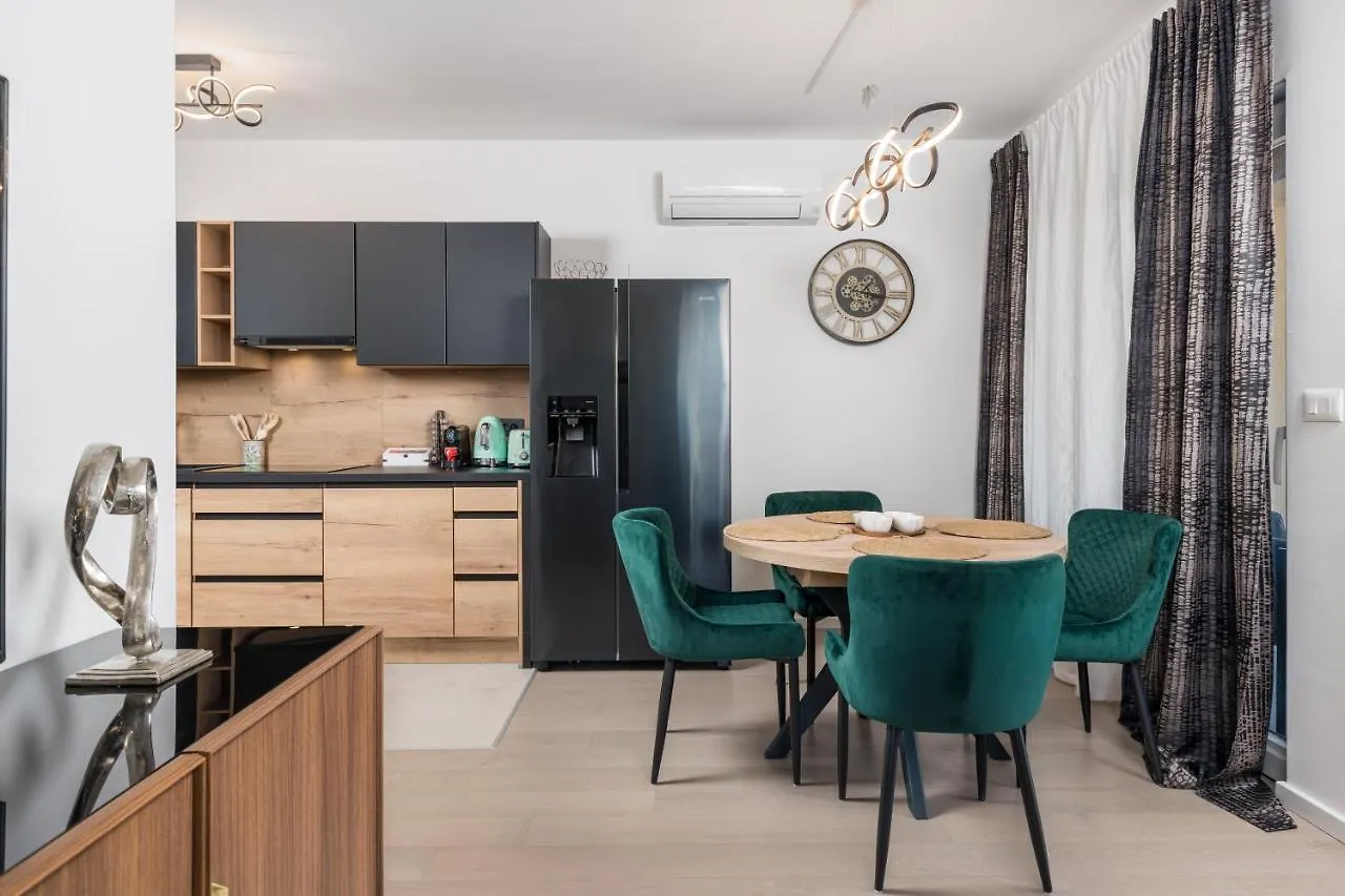 Apartman Flos Maris Rijeka 0*,  Croatia